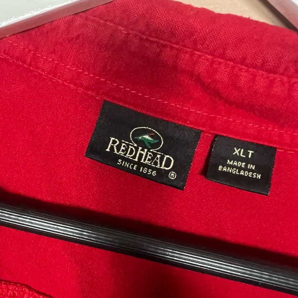 LONG-SLEEVE BUTTON DOWN IN RED XLT - Picture 4 of 4